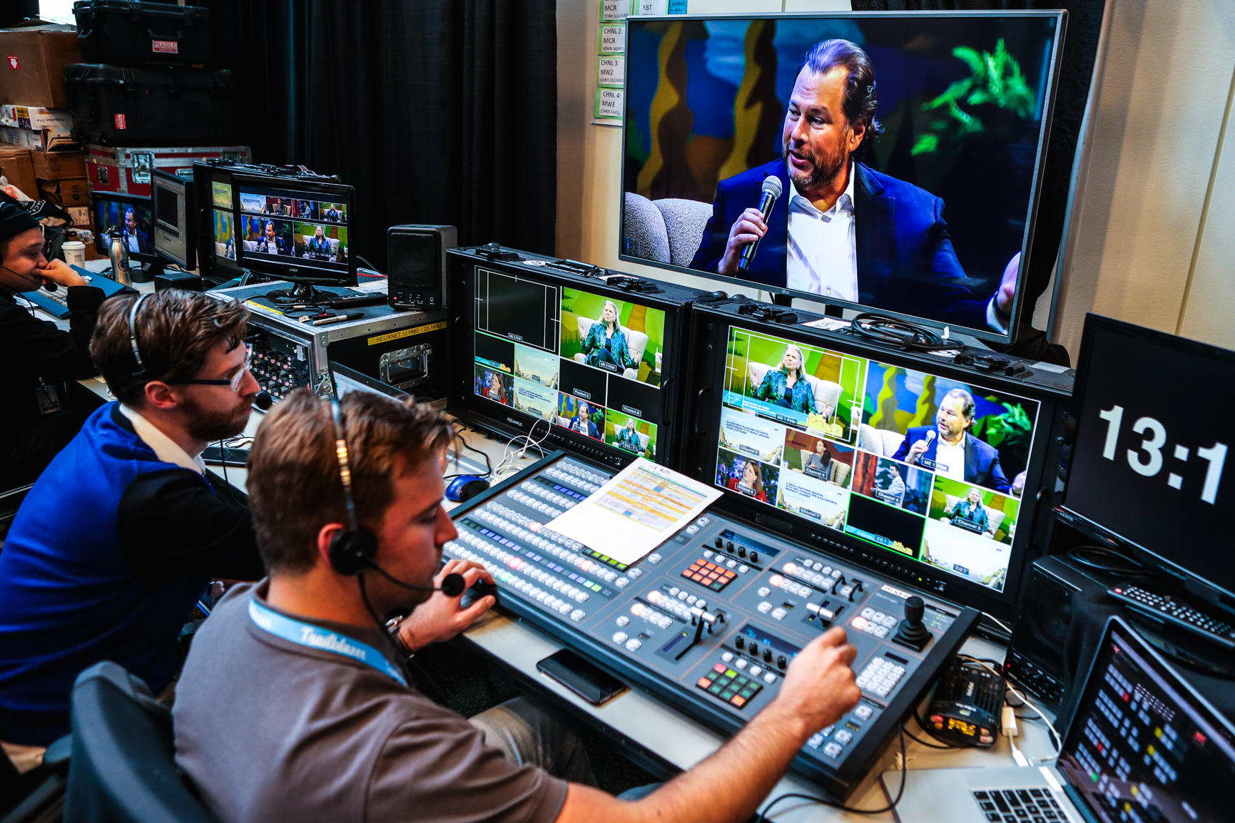 Live Streaming Virtual Events and Virtual Conferences